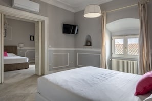 2 Schlafzimmer, Bügeleisen/Bügelbrett