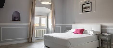 2 chambres, fer et planche Ă repasser