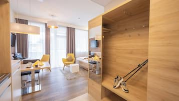Apartment, 1 Bedroom, Accessible, Smoking | Interior