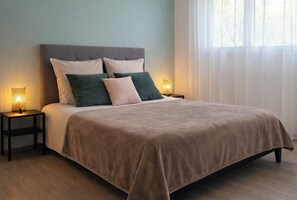 4 bedrooms, desk, iron/ironing board, travel cot - Cosy house 4 bedrooms, Saint-Coulomb center, beaches 5mn (Saint-Coulomb)