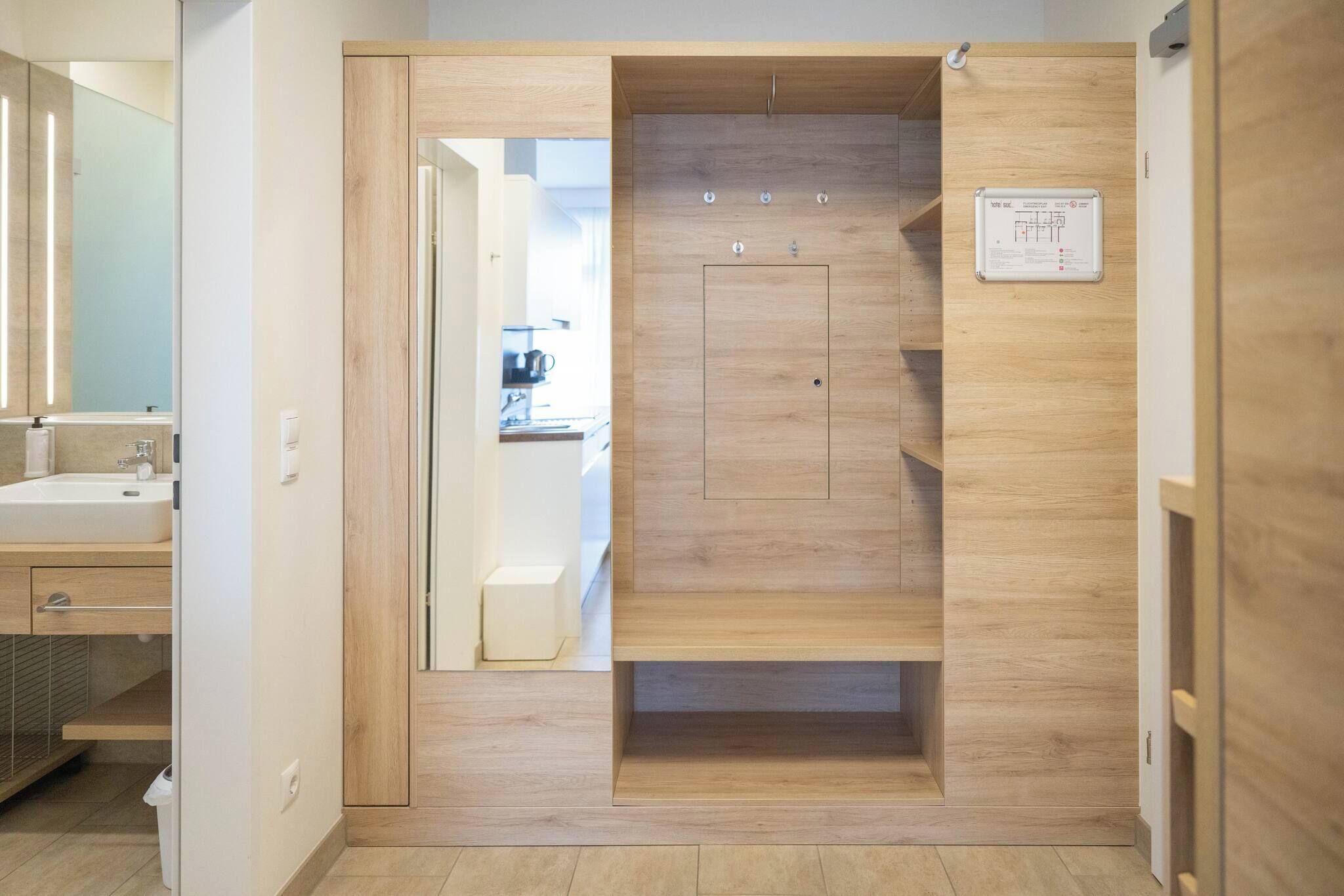 Apartment, 1 Bedroom, Accessible, Smoking | Interior