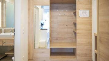 Apartment, 1 Bedroom, Accessible, Smoking | Interior