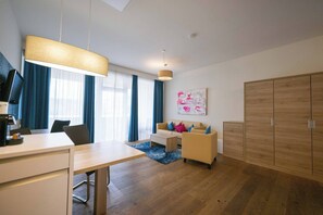 Apartment, 1 Schlafzimmer, barrierefrei, Raucher | Wohnzimmer