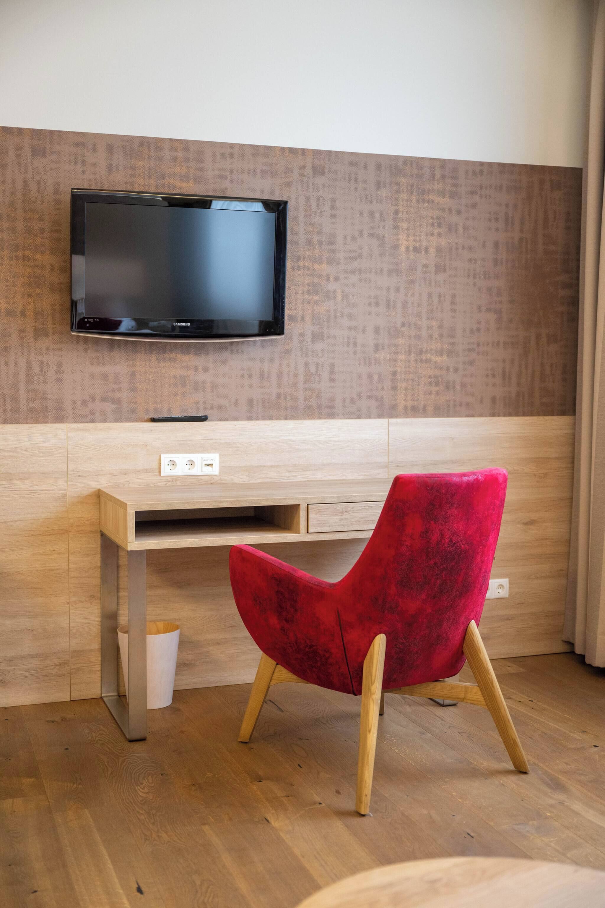 Apartment, 1 Bedroom, Accessible, Smoking | Room amenity