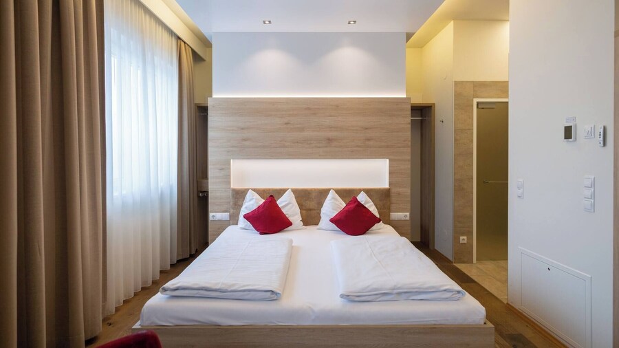 Red Dream Apartment for 2 I Graz-süd I Free Parking 24-7 Check-in