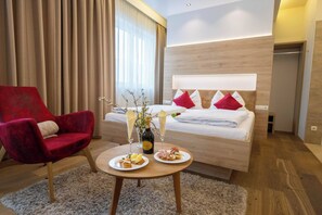 Apartment, 1 Bedroom, Accessible, Smoking - Red Dream Apartment for 2 I Graz-süd I Free Parking 24-7 Check-in (Graz)