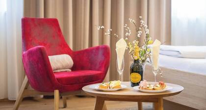 Red Dream Apartment for 2 I Graz-süd I Free Parking 24-7 Check-in