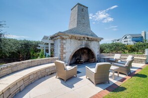 Terrace/patio - Gulf Front, Amazing Views, WaterSound, Resort Pools (Watersound)