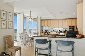 Dining - Mediterranean West 1002 (Pensacola)