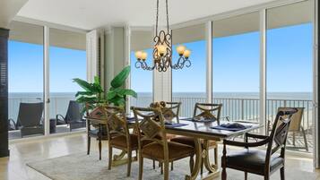 Condo, Multiple Beds (Mediterranean West 1002) | Dining