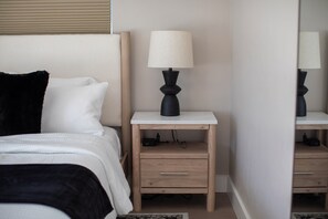 Family Condo, Beach View | Blackout curtains, iron/ironing board, free WiFi - The Wren (Fort Myers Beach)