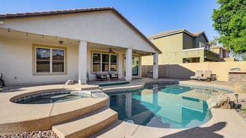 House (5 Bedrooms) | Front of property