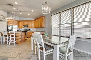 Interior - Poolside Oasis: Group-friendly Getaway in Phoenix! (Phoenix)
