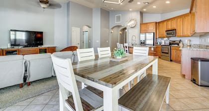 Poolside Oasis: Group-friendly Getaway in Phoenix!