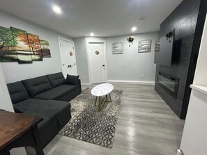 Smart TV, fireplace - Serene Modern Suite | 2BR, Trail & Nearby Lake (Spruce Grove)