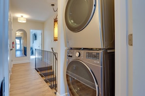 Rumah (6 Bedrooms) | Interior