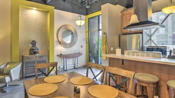 Rumah (4 Bedrooms) | Bagian depan properti