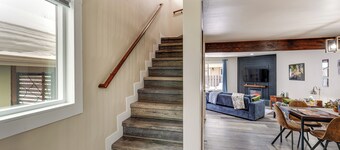 Quiet Anchorage Home: Near Parks, Hikes & Airport!