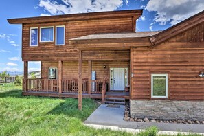 Interior - 2 Mi to Granby Ranch: Granby Home w/ Hot Tub! (Granby)