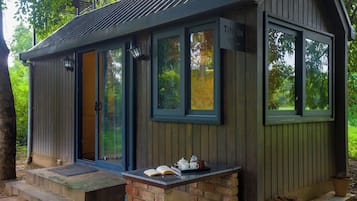 ์คํ ๋ค๋ ๋น๋ผ | ์ธ๊ด