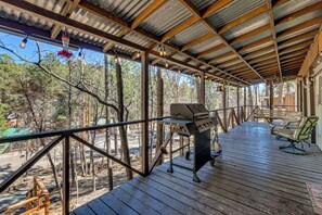 Interior - Near Grindstone Lake & Family Fun! Cozy Cabin (Ruidoso)