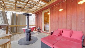 House (1 Bedroom) | Interior