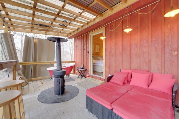 Soaking Tub, Mtn Views: Cosby Creek Cabin By Gsmnp - Great Smoky Mountains National Park