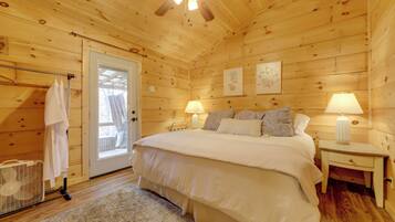 House (1 Bedroom) | Interior