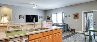 Private Pool & Lanai: Wfh-friendly Seffner Retreat