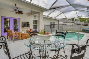 Front of property - Private Pool & Lanai: Wfh-friendly Seffner Retreat (Seffner)