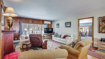 Talo (5 Bedrooms) | Majoituspaikan julkisivu