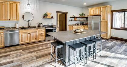 4 Mi to Golf: Family Home in Nisswa, Near Lakes!