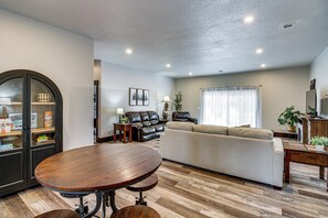 Interior - 4 Mi to Golf: Family Home in Nisswa, Near Lakes! (Nisswa)