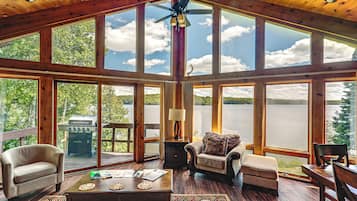 ์๋ฐ ์์ค ์ ๋ฉด