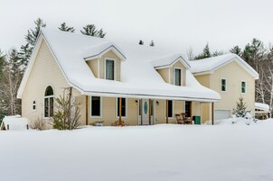 House (2 Bedrooms) | Front of property