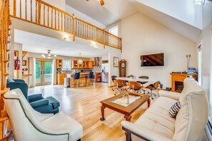 House (2 Bedrooms) | Interior