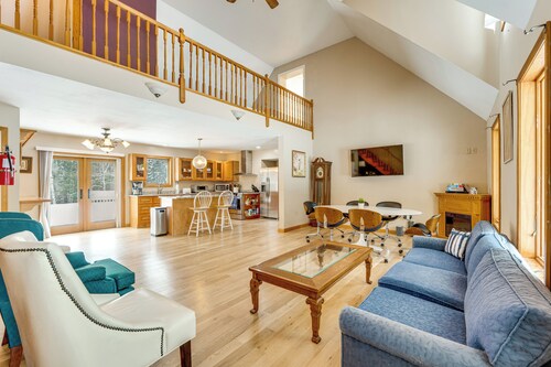 Explore the White Mountains! Spacious Rural Home
