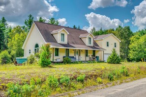 House (2 Bedrooms) | Front of property