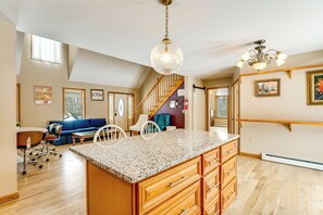 Interior - Explore the White Mountains! Spacious Rural Home (Thornton)