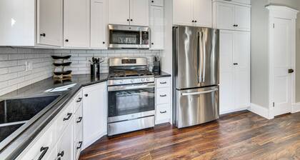 Walk to Dtwn & Rail Trail: Family Home in Lebanon