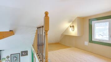 House (1 Bedroom) | Interior
