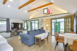 Interior - Lakeside Charm! Updated Home Near Mtn Creek Resort (West Milford)