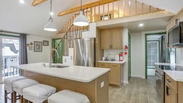 House (1 Bedroom) | Interior
