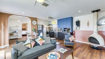 House (2 Bedrooms) | Front of property