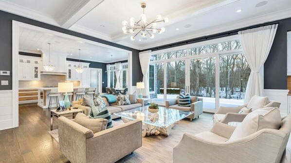 Living area - Expansive Sag Harbor Estate, Private Grounds with Stunning Pool & Hot Tub,... (Sag Harbor)