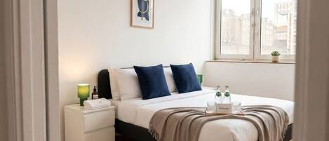 Iron/ironing board, travel cot, WiFi, bed sheets