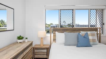 Apartment | 2 bedrooms, bed sheets
