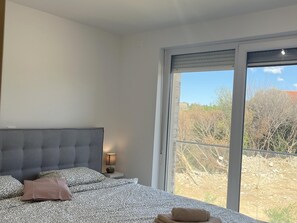 Apartment - Apartment Mariner 2 With Heated Pool (Nin)