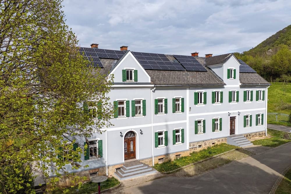 Great Apartment in Tieschen 4 People and A-C