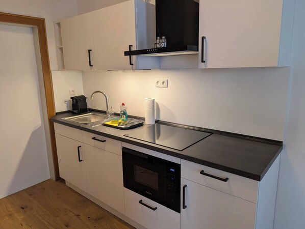 Apartment, 1 Bedroom | Private kitchen